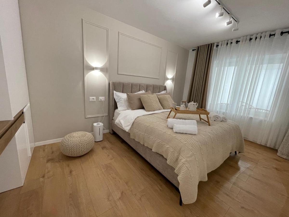 Square Inn Tirana City Center Εξωτερικό φωτογραφία