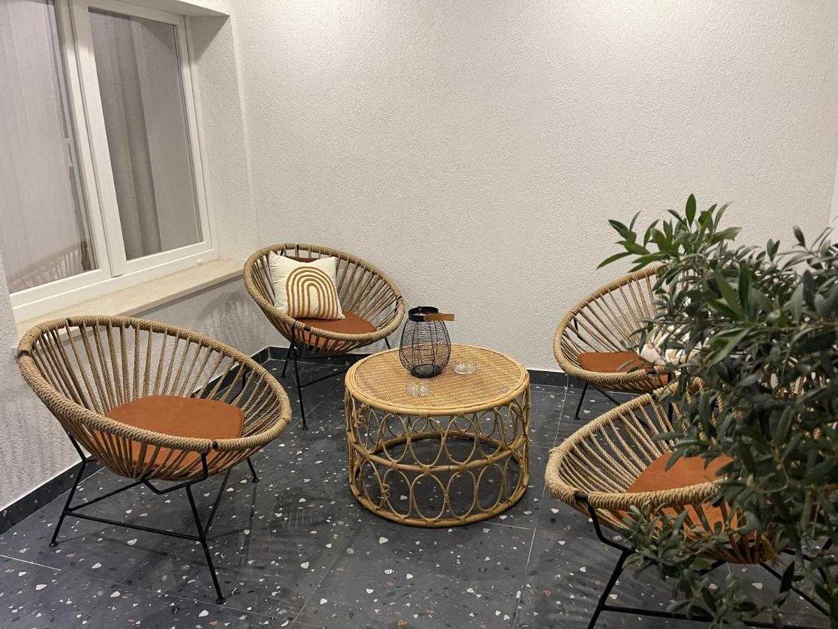 Square Inn Tirana City Center Εξωτερικό φωτογραφία