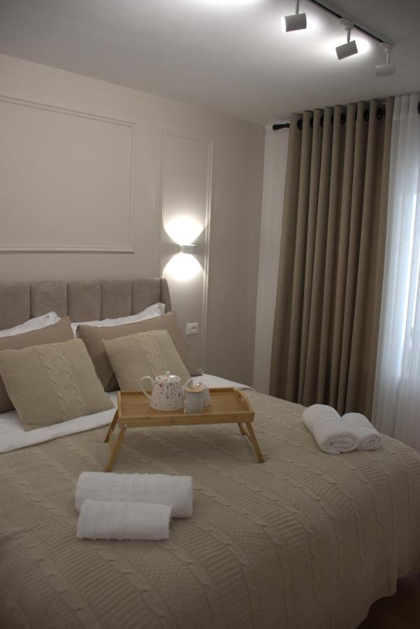 Square Inn Tirana City Center Εξωτερικό φωτογραφία